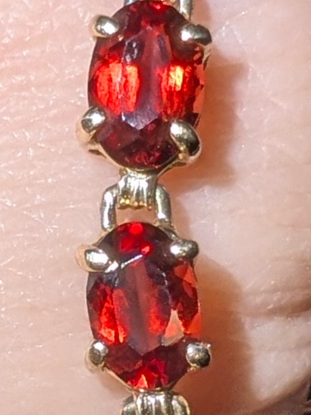 VTG 90s 10K Gold oval cut Garnet Tennis Bracelet excellent craftsmanship 7” 7.8g - Picture 7 of 13